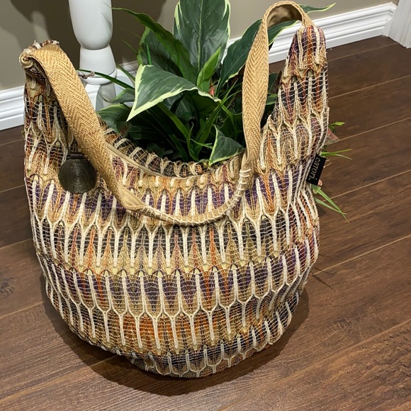 CATORI Woven hobo bag - Picture 1 of 17